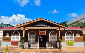 Santai Desa Chalet Musleem 0Nly
